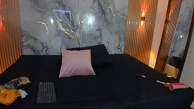 Snapshot of ShanellBlack chatting on 4, 3, 2025 ShanellBlack online show from 4, 3, 2025