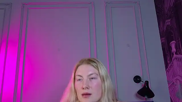 Snapshot of Liv_Fay chatting on 25, 1, 2025 Liv Fay online show from 25, 1, 2025