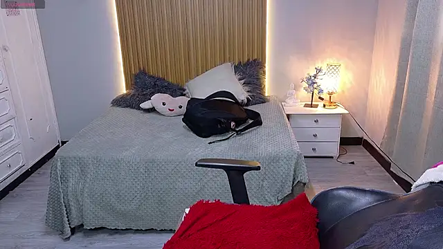 Snapshot of sailor_moon07 chatting on 14, 9, 2025 sailor moon07 online show from 14, 9, 2025