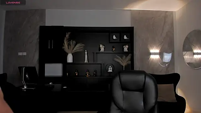 CelestePalmer  online show from 30, 11, 2025