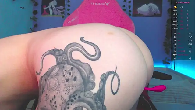 Snapshot of Scarlettsrorm chatting on 15, 9, 2025 Scarlettsrorm online show from 15, 9, 2025