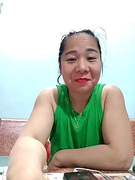 Snapshot of Queen_18200 chatting on 2, 1, 2025 Queen 18200 online show from 2, 1, 2025