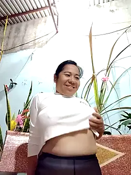 Snapshot of Queen_18200 chatting on 3, 2, 2025 Queen 18200 online show from 3, 2, 2025