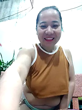 Snapshot of Queen_18200 chatting on 1, 3, 2025 Queen 18200 online show from 1, 3, 2025