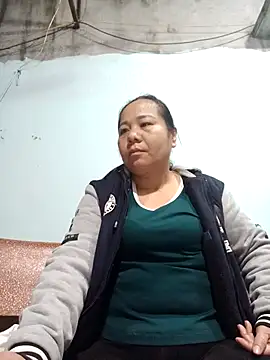 Snapshot of Queen_18200 chatting on 25, 11, 2025 Queen 18200 online show from 25, 11, 2025