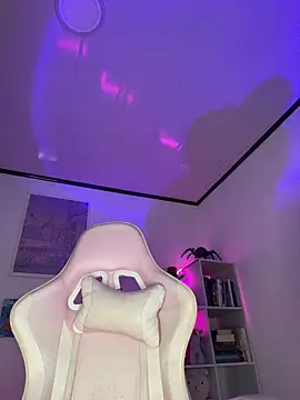 Tsuki-moon online show from 23, 11, 2025