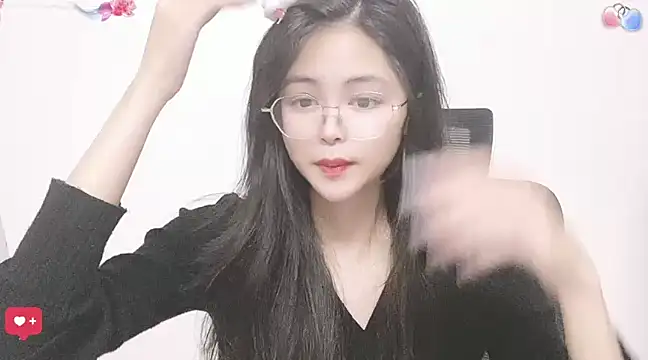 Snapshot of ---MIA--- chatting on 1, 3, 2025 ---MIA--- online show from 1, 3, 2025