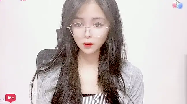 Snapshot of ---MIA--- chatting on 18, 3, 2025 ---MIA--- online show from 18, 3, 2025