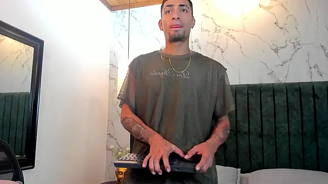 DrakeNeumann online show from 30, 1, 2025