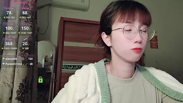 Snapshot of Lili_666 chatting on 31, 12, 2024 Lili 666 online show from 31, 12, 2024