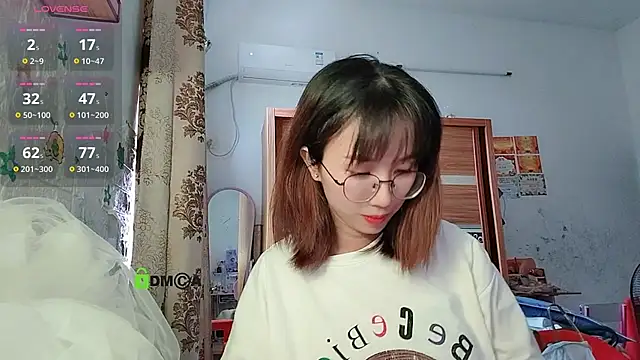 Snapshot of Lili_666 chatting on 19, 9, 2025 Lili 666 online show from 19, 9, 2025
