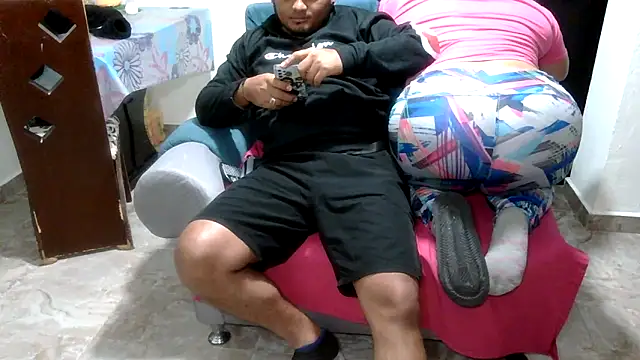 Snapshot of Boycuriousxxx chatting on 9, 6, 2026 Boycuriousxxx online show from 9, 6, 2026