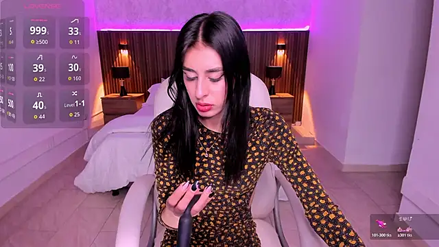 Snapshot of karlaa_james chatting on 5, 11, 2025 karlaa james online show from 5, 11, 2025