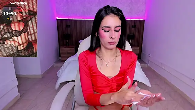 Snapshot of karlaa_james chatting on 16, 1, 2026 karlaa james online show from 16, 1, 2026