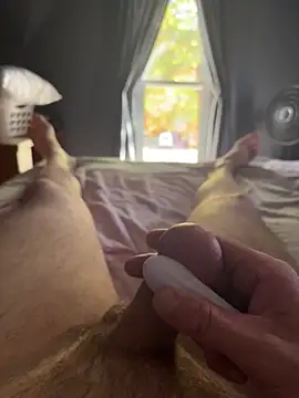 Snapshot of Tyler98425 chatting on 27, 10, 2025 Tyler98425 online show from 27, 10, 2025