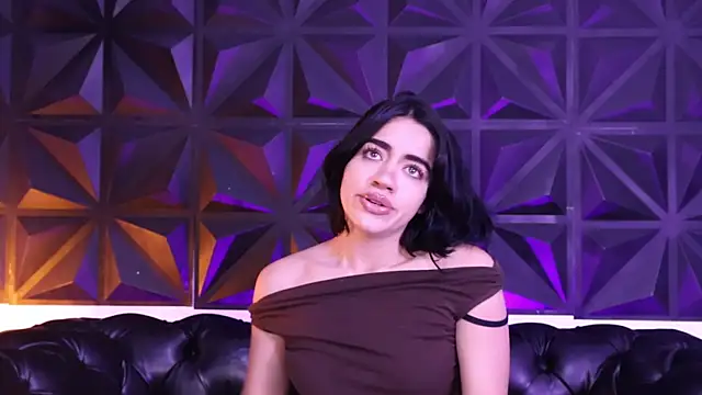 Snapshot of KasiaNoir_ chatting on 10, 11, 2025 KasiaNoir online show from 10, 11, 2025