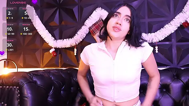 Snapshot of KasiaNoir_ chatting on 15, 12, 2025 KasiaNoir online show from 15, 12, 2025