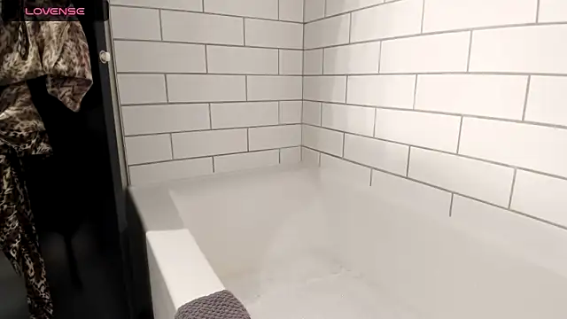 ImLeanneLawson online show from 6, 1, 2026