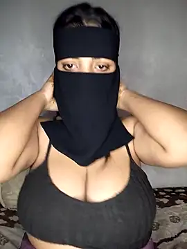 Snapshot of Narimane_maroc chatting on 24, 11, 2025 Narimane maroc online show from 24, 11, 2025