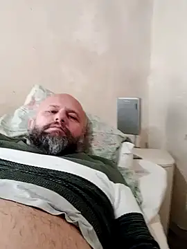 Snapshot of AlexandruCsaba chatting on 3, 2, 2025 AlexandruCsaba online show from 3, 2, 2025