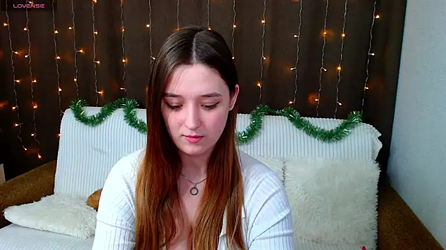 Snapshot of JessRosen chatting on 8, 12, 2024 JessRosen online show from 8, 12, 2024