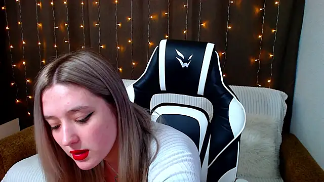 Snapshot of JessRosen chatting on 11, 1, 2025 JessRosen online show from 11, 1, 2025