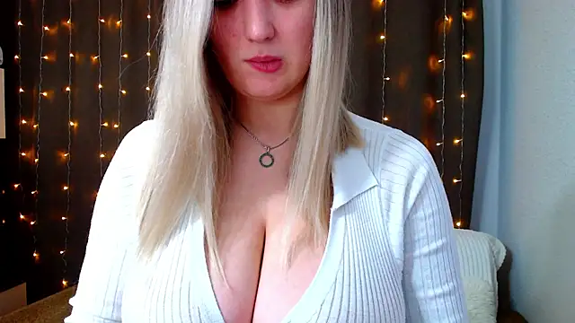 Snapshot of JessRosen chatting on 19, 1, 2025 JessRosen online show from 19, 1, 2025