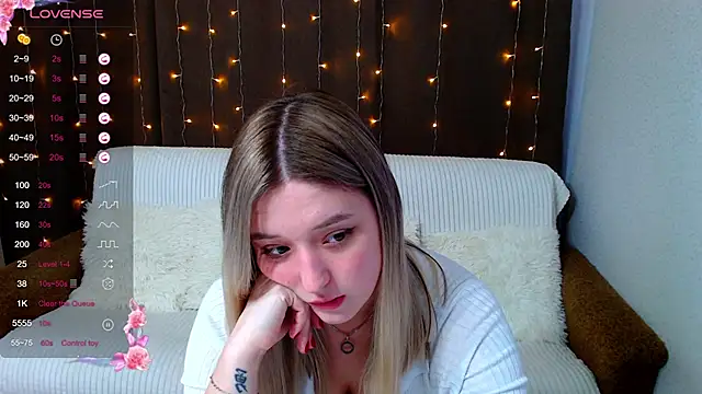 Snapshot of JessRosen chatting on 24, 1, 2025 JessRosen online show from 24, 1, 2025