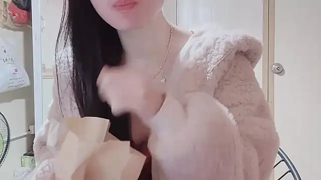 Snapshot of LinhChi_9x chatting on 20, 11, 2025 LinhChi 9x online show from 20, 11, 2025