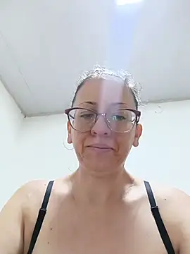 Snapshot of miss_hanna07 chatting on 8, 11, 2025 miss hanna07 online show from 8, 11, 2025