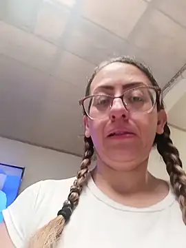 Snapshot of miss_hanna07 chatting on 13, 11, 2025 miss hanna07 online show from 13, 11, 2025