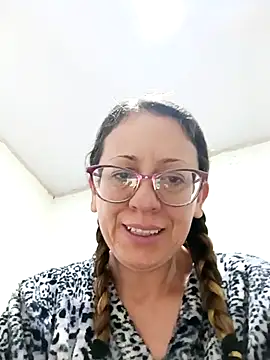 Snapshot of miss_hanna07 chatting on 4, 12, 2025 miss hanna07 online show from 4, 12, 2025