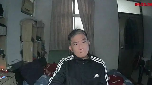 YuHsuant online show from 12, 2, 2025