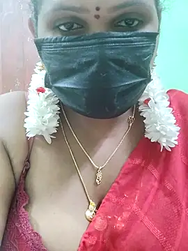 Snapshot of malliga98 chatting on 13, 11, 2025 malliga98 online show from 13, 11, 2025