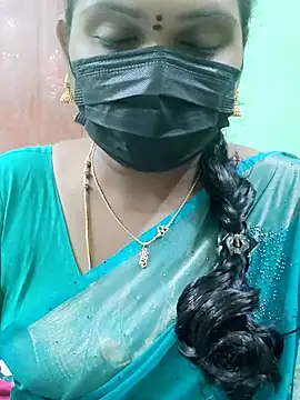 Snapshot of malliga98 chatting on 18, 11, 2025 malliga98 online show from 18, 11, 2025