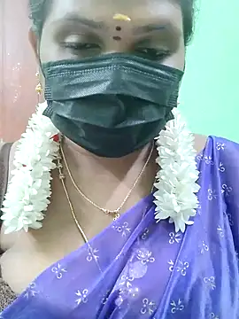 Snapshot of malliga98 chatting on 22, 11, 2025 malliga98 online show from 22, 11, 2025