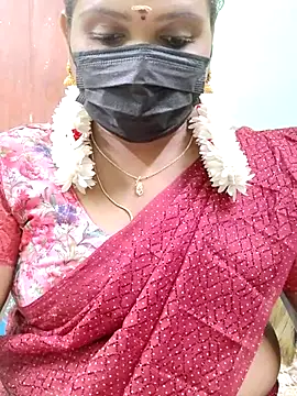 Snapshot of malliga98 chatting on 29, 11, 2025 malliga98 online show from 29, 11, 2025