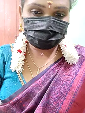 Snapshot of malliga98 chatting on 30, 11, 2025 malliga98 online show from 30, 11, 2025