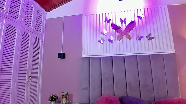 Snapshot of diosa_cristal chatting on 11, 1, 2025 diosa cristal online show from 11, 1, 2025