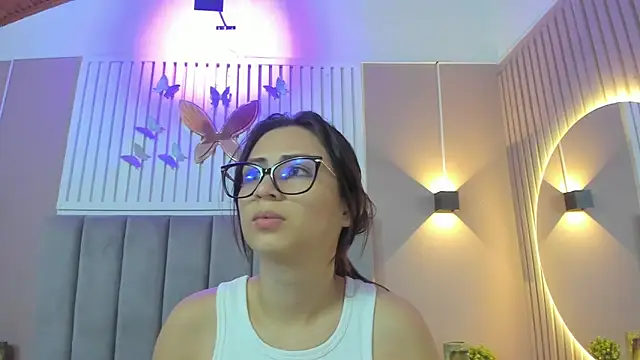 Snapshot of diosa_cristal chatting on 1, 2, 2025 diosa cristal online show from 1, 2, 2025