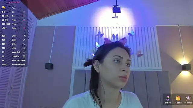 Snapshot of diosa_cristal chatting on 4, 3, 2025 diosa cristal online show from 4, 3, 2025