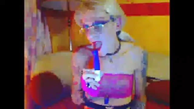 cuxladyboy online show from 15, 7, 2026