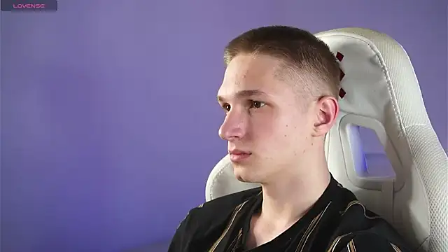 dustyn fox online show from 18, 3, 2025