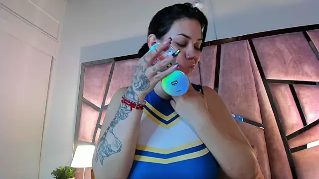 Snapshot of arisantana chatting on 3, 2, 2025 arisantana online show from 3, 2, 2025
