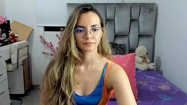 Snapshot of baby-miah chatting on 5, 12, 2024 baby-miah online show from 5, 12, 2024