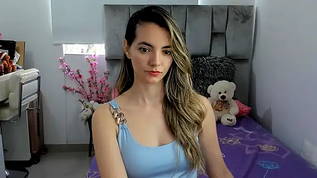 Snapshot of baby-miah chatting on 7, 12, 2024 baby-miah online show from 7, 12, 2024