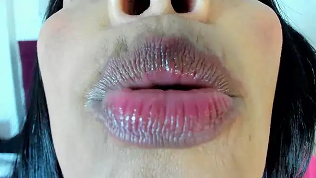 Anthonelaa   online show from 13, 9, 2025