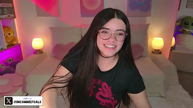 Snapshot of cammiefoalss chatting on 21, 12, 2025 cammiefoalss online show from 21, 12, 2025