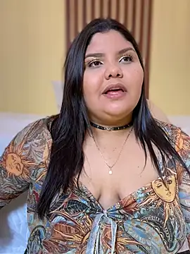  Shara Handal  online show from 8, 12, 2024