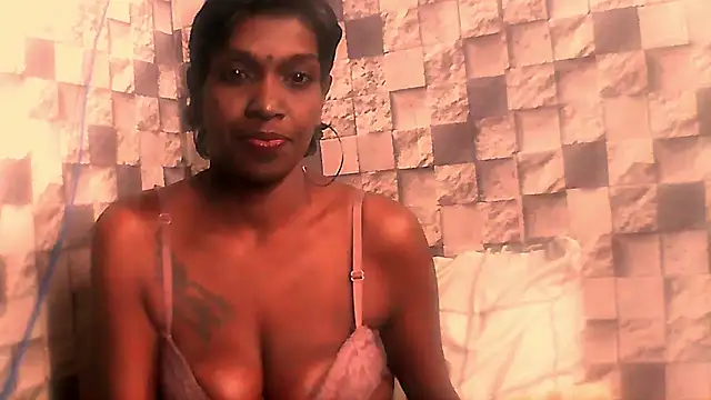 Fuckable Nasty MILF online show from 1, 7, 2026